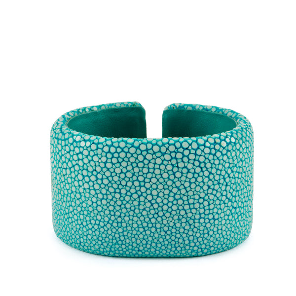 Turquoise Stingray Oval Cuff - 40mm